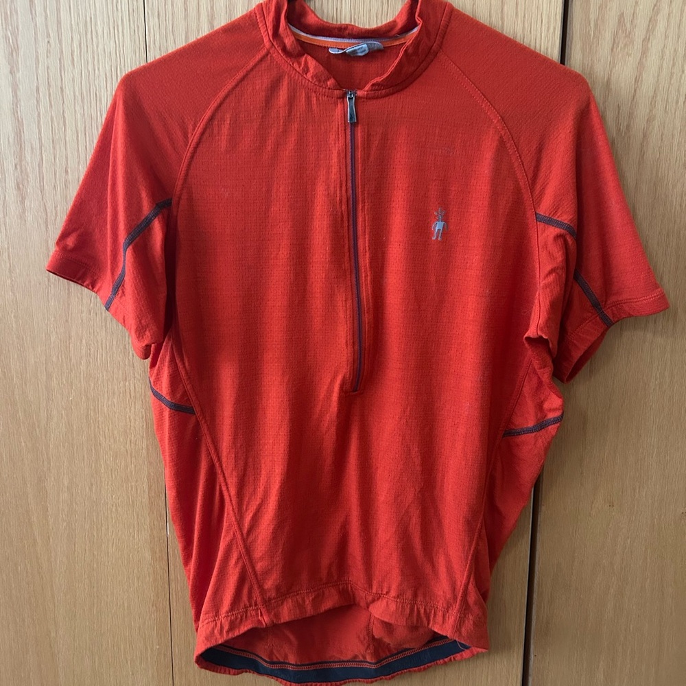 Smartwool men’s bike jersey, 3 pockets on the back. Great condition